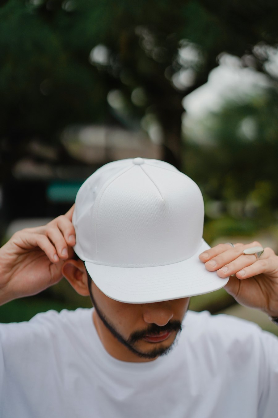 Folded heavyweight tees detail